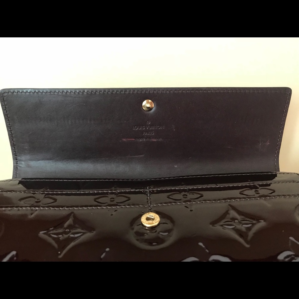 Authentic LV Sarah wallet - Picture 2 of 5